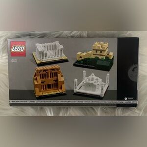 LEGO ARCHITECTURE: World of Wonders